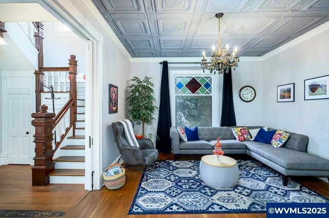 206 NE 10th St, Mcminnville, OR 97128