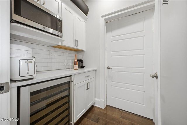 116 West Avenue UNIT 404, Saratoga Springs, NY 12866