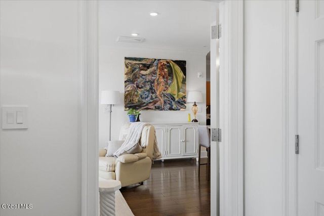 116 West Avenue UNIT 404, Saratoga Springs, NY 12866