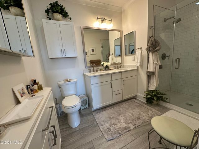 116 West Avenue UNIT 404, Saratoga Springs, NY 12866