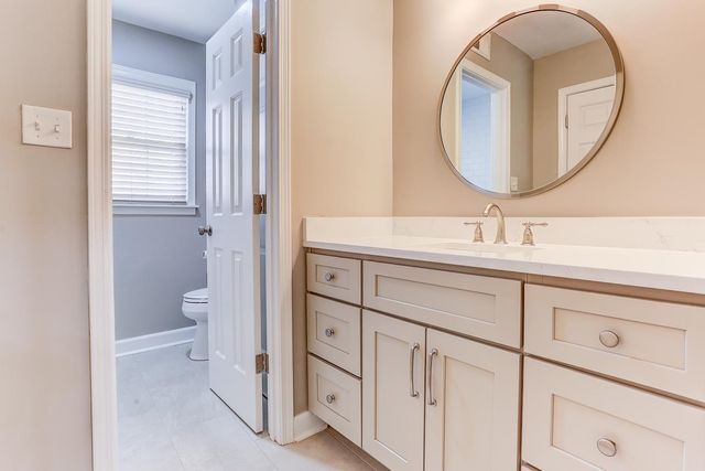 1425 PECAN TREES DR, Germantown, TN 38138