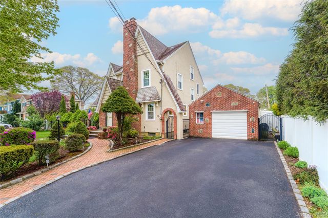 2258 2nd Street, East Meadow, NY 11554