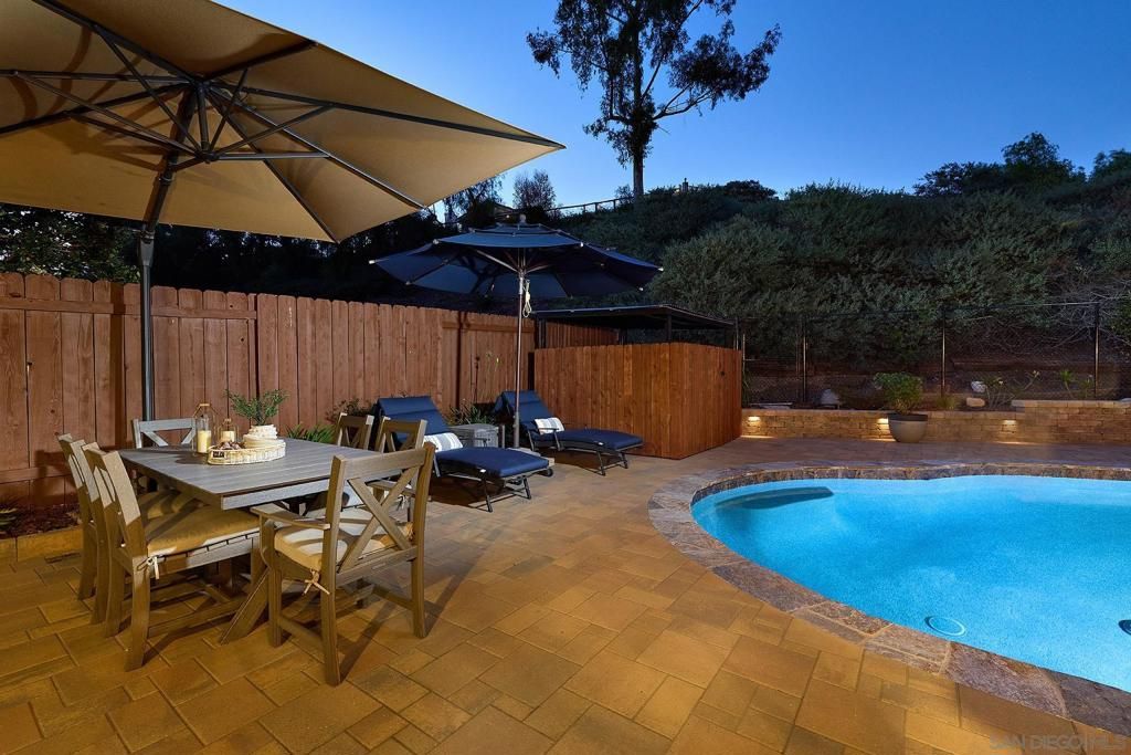 Image 4 of property listing at 9176 Truman St, San Diego, CA 92129