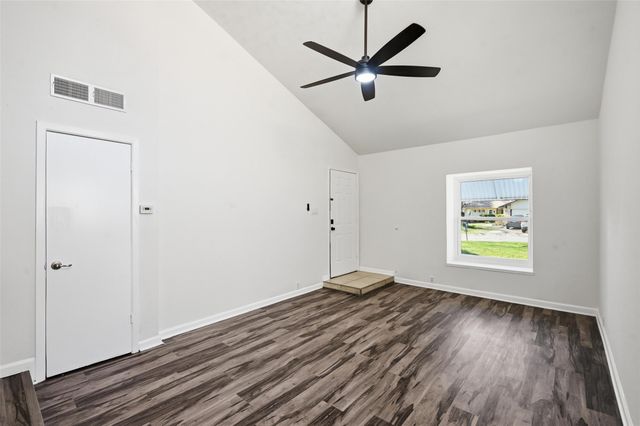 2879 Elsinor Drive, Fort Worth, TX 76116