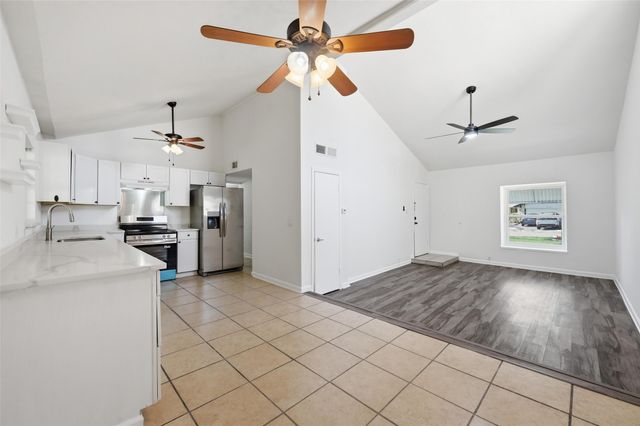 2879 Elsinor Drive, Fort Worth, TX 76116