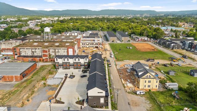 2542 E 18th Street, Chattanooga, TN 37404