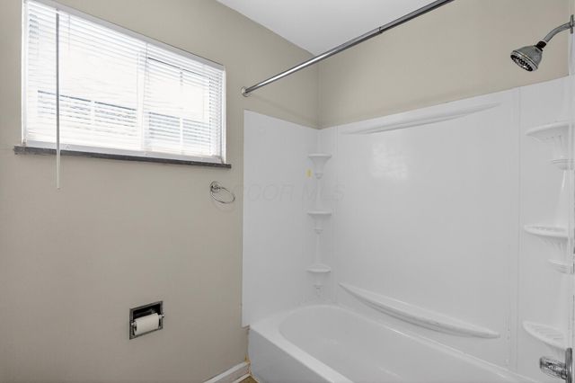2745 Regina Avenue, Columbus, OH 43204