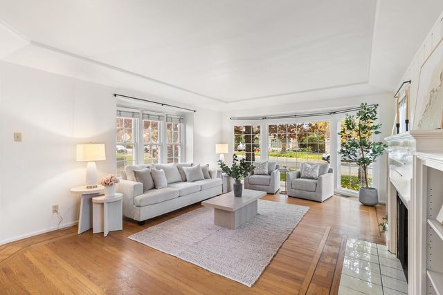 1929 7th Ave, Sacramento, CA 95818