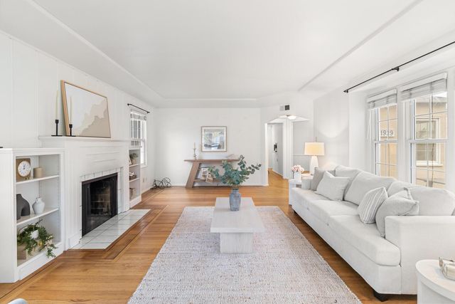 1929 7th Ave, Sacramento, CA 95818