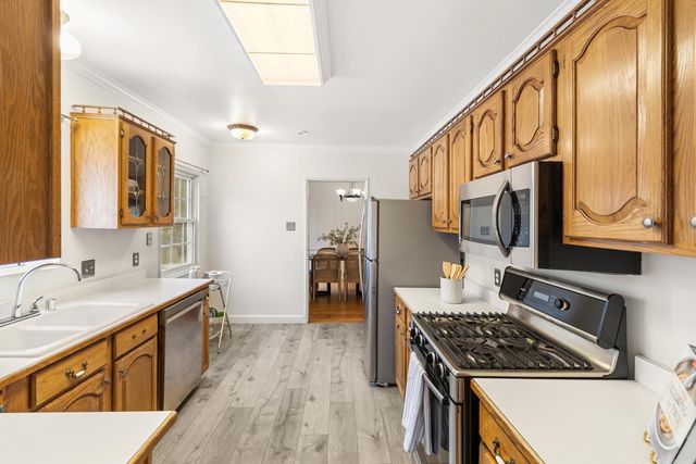 1929 7th Ave, Sacramento, CA 95818