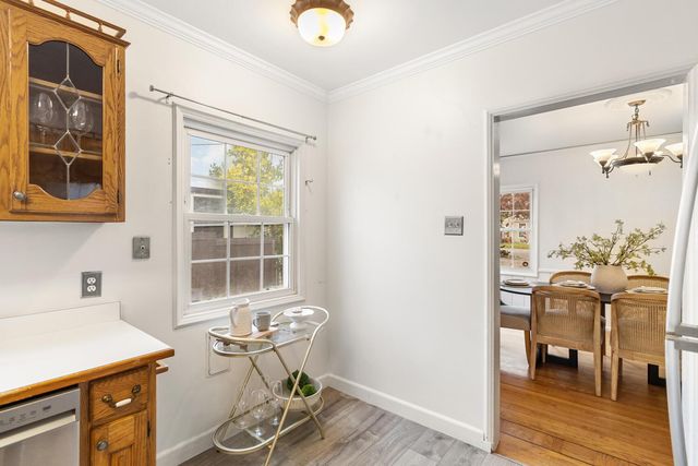 1929 7th Ave, Sacramento, CA 95818