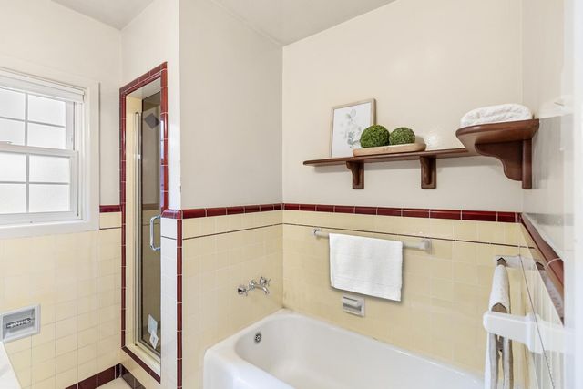 1929 7th Ave, Sacramento, CA 95818