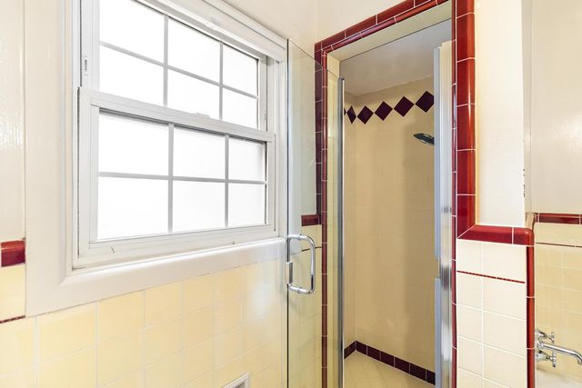 1929 7th Ave, Sacramento, CA 95818