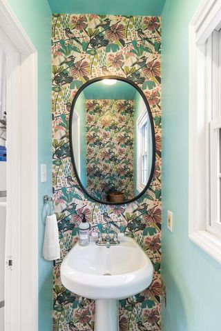 1929 7th Ave, Sacramento, CA 95818