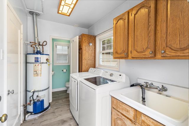 1929 7th Ave, Sacramento, CA 95818