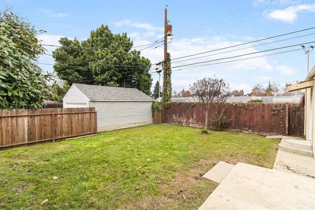 1929 7th Ave, Sacramento, CA 95818