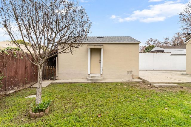 1929 7th Ave, Sacramento, CA 95818