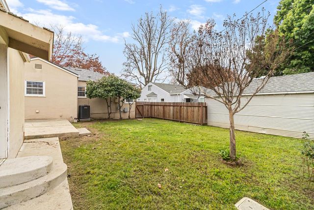 1929 7th Ave, Sacramento, CA 95818