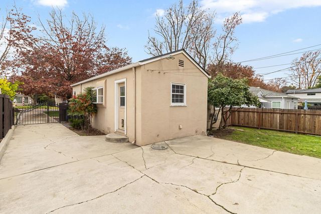 1929 7th Ave, Sacramento, CA 95818