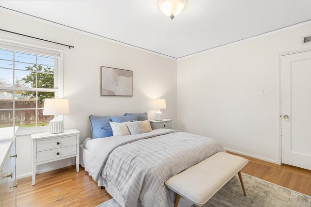 1929 7th Ave, Sacramento, CA 95818