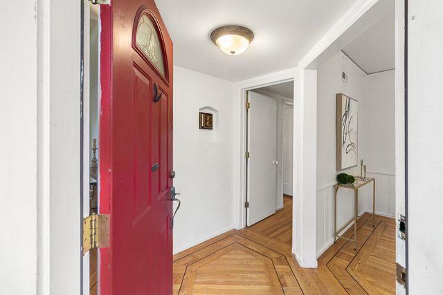 1929 7th Ave, Sacramento, CA 95818