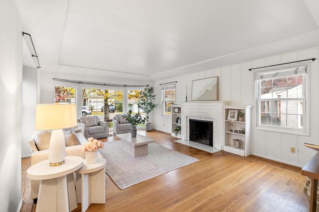 1929 7th Ave, Sacramento, CA 95818