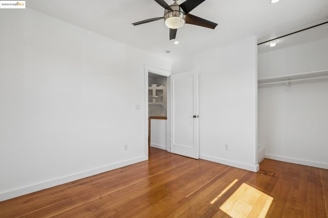 137 Collins St, Richmond, CA 94801