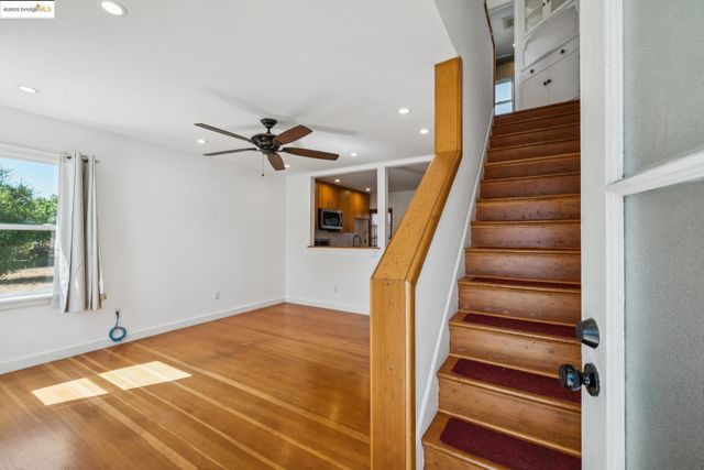 137 Collins St, Richmond, CA 94801