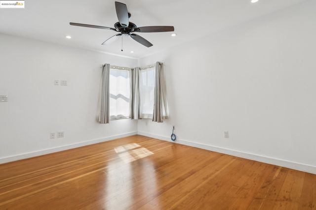 137 Collins St, Richmond, CA 94801