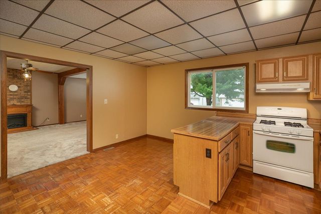 105 4th St NW, Kasson, MN 55944