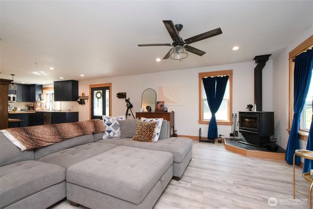 10 Gretas Place, Sequim, WA 98382