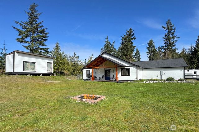 10 Gretas Place, Sequim, WA 98382