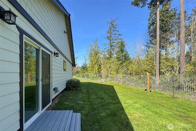 10 Gretas Place, Sequim, WA 98382