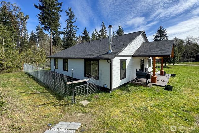 10 Gretas Place, Sequim, WA 98382