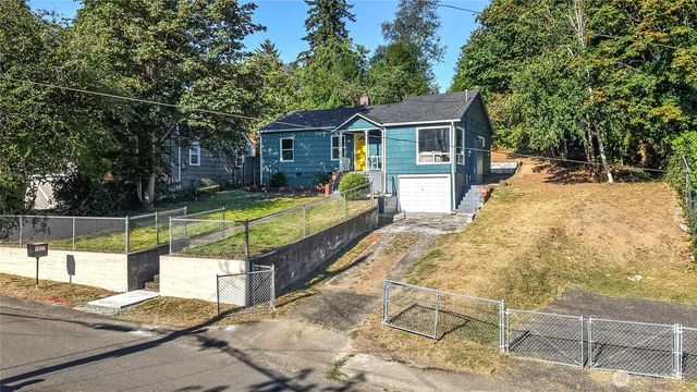 1527 Bloomington Avenue, Bremerton, WA 98312