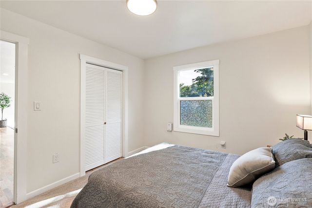 1527 Bloomington Avenue, Bremerton, WA 98312