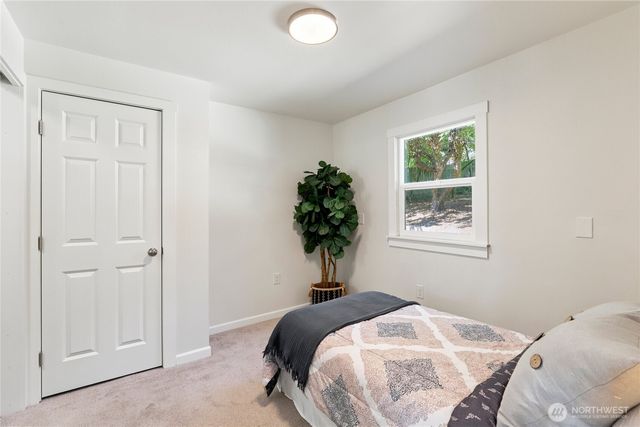 1527 Bloomington Avenue, Bremerton, WA 98312