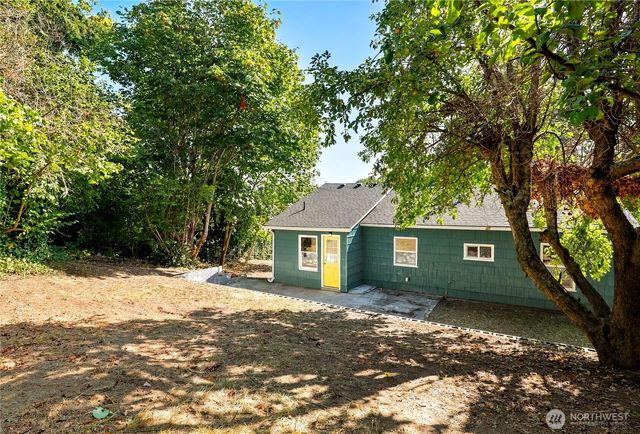1527 Bloomington Avenue, Bremerton, WA 98312