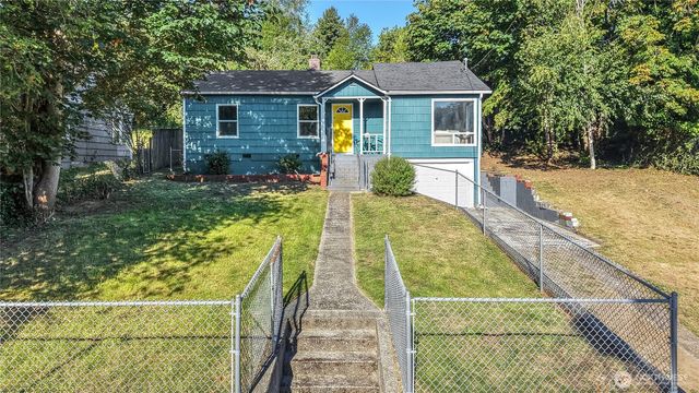 1527 Bloomington Avenue, Bremerton, WA 98312