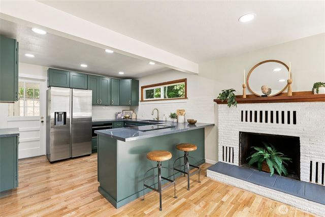 1527 Bloomington Avenue, Bremerton, WA 98312
