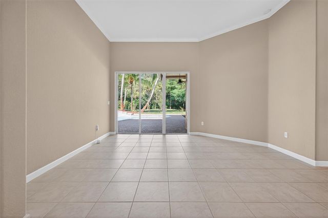 15601 SW 15th Street, Davie, FL 33326
