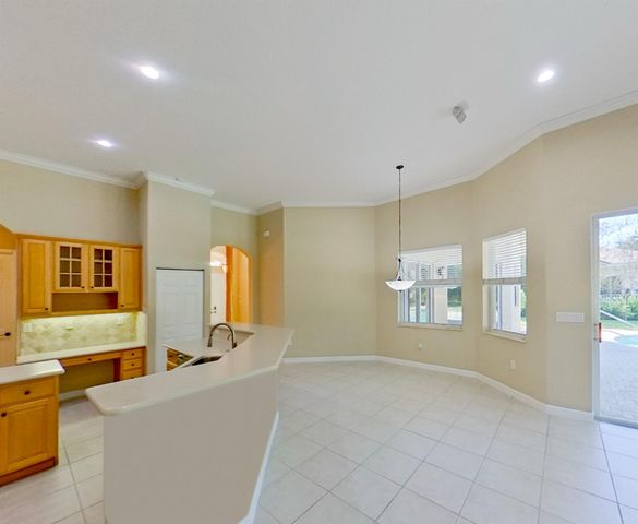 15601 SW 15th Street, Davie, FL 33326