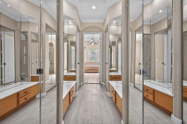 15601 SW 15th Street, Davie, FL 33326