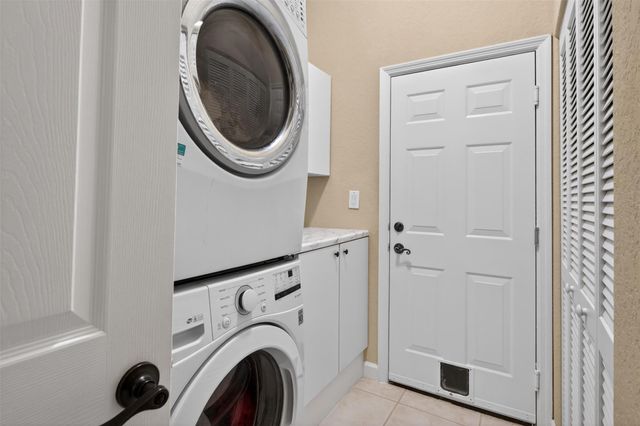 15601 SW 15th Street, Davie, FL 33326