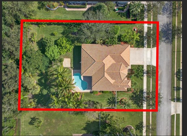 15601 SW 15th Street, Davie, FL 33326