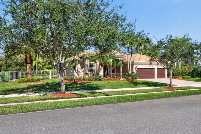 15601 SW 15th Street, Davie, FL 33326