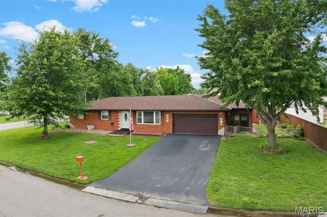 3804 John Glenn Drive, Granite City, IL 62040