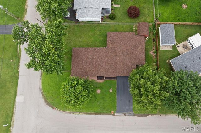 3804 John Glenn Drive, Granite City, IL 62040