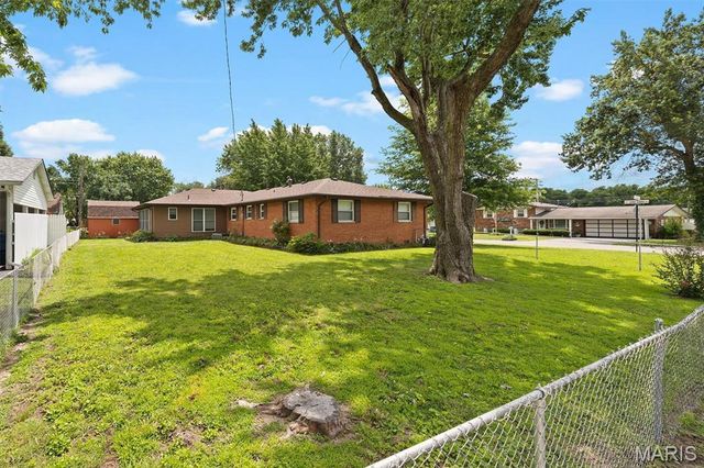 3804 John Glenn Drive, Granite City, IL 62040