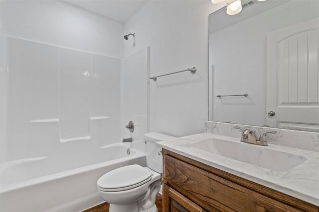 804 E 5th Street, Bonham, TX 75418